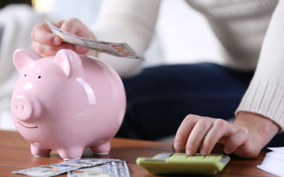 Epargne record et inflation : stratégies pour orienter votre argent efficacement